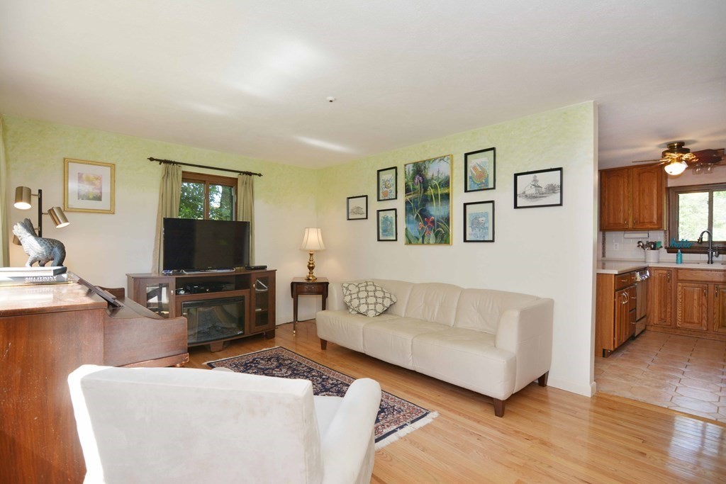 49 Lupine Road, Unit 1 Andover, MA 01810 - Photo 8 of 29 Gallery Image 8