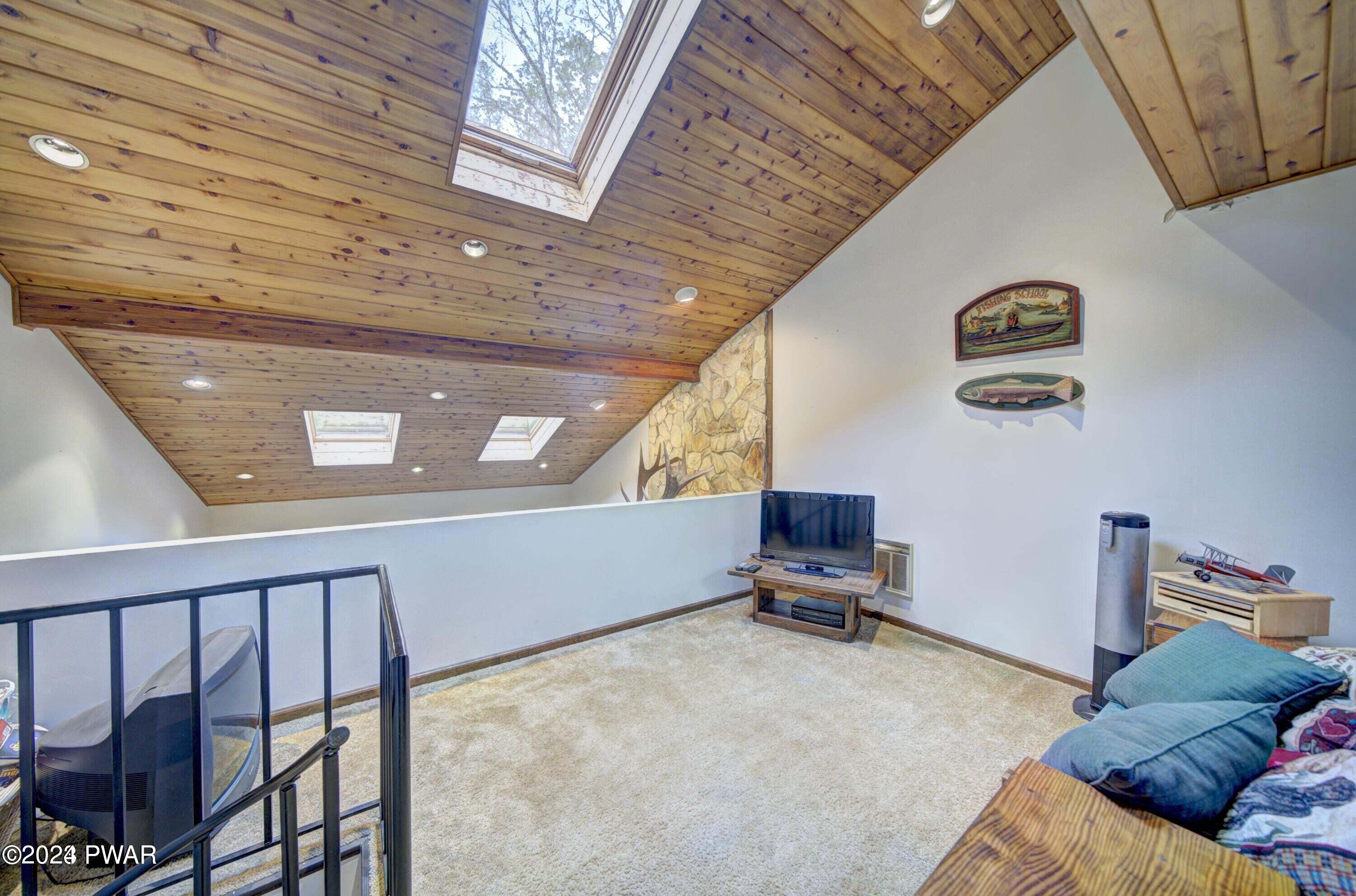 202 Tanager Road Lackawaxen, PA 18435 - Photo 15 of 43