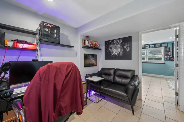 $625,000 | 8426 West Betty Terrace, Niles, IL 60714