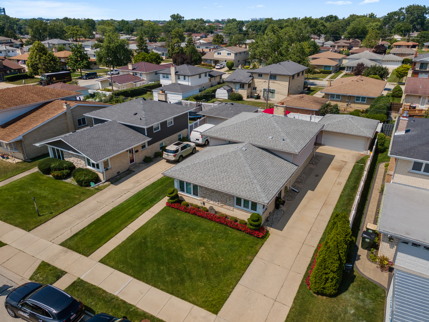 8426 West Betty Terrace Niles, IL 60714 - Photo 37 of 40 an aerial view of a house with a garden and lake view