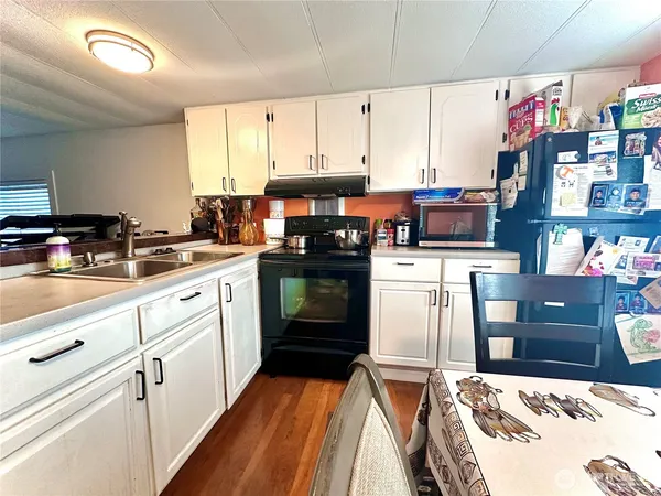 $60,000 | 3105 M Street Southeast, Unit 33, Auburn, WA 98002