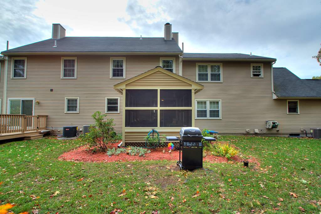 7 Shoal Creek Road Hudson, NH 03051 - Photo 3 of 33 Gallery Image 3