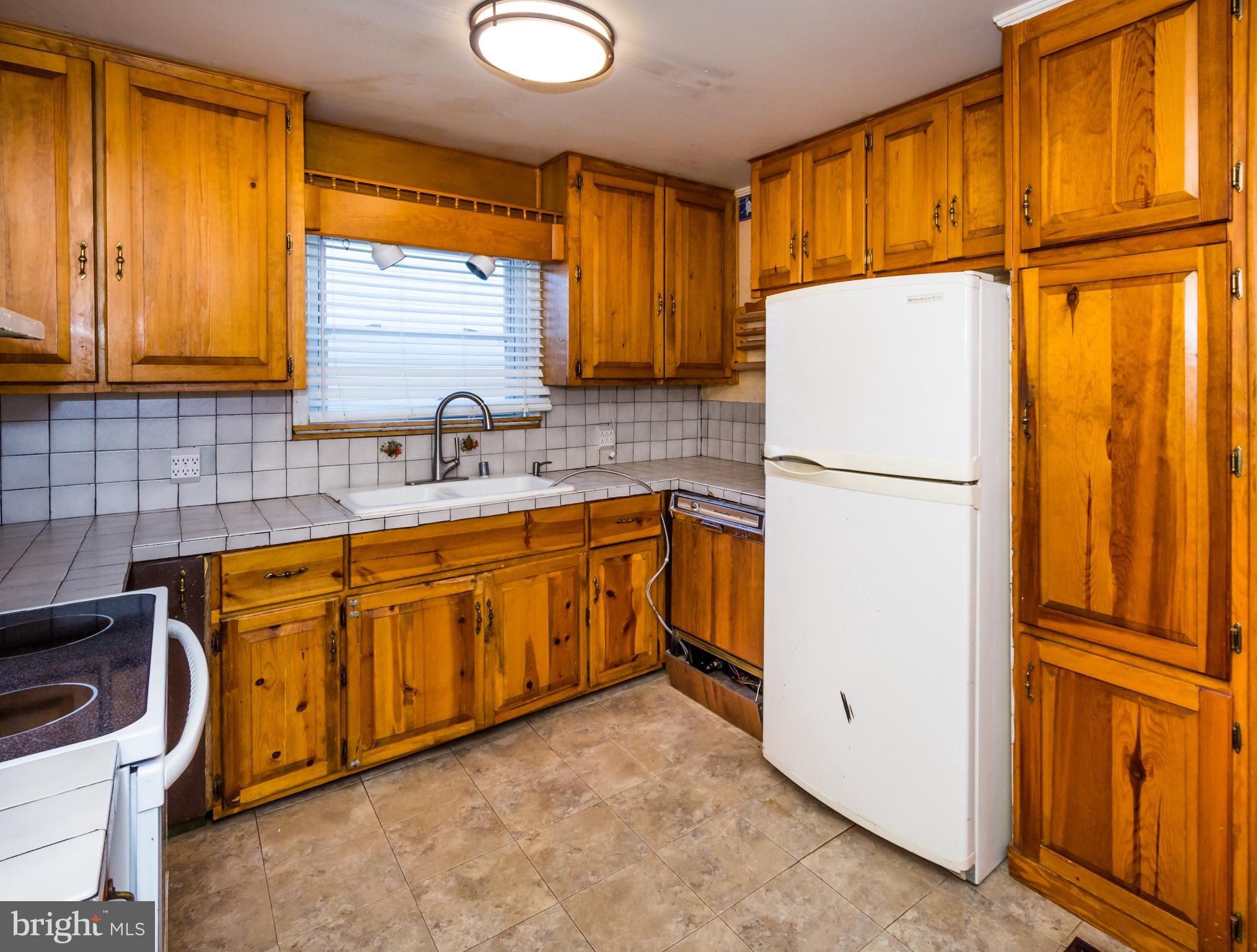 15 Compass Road Middle River, MD 21220 - Photo 14 of 40 Kitchen