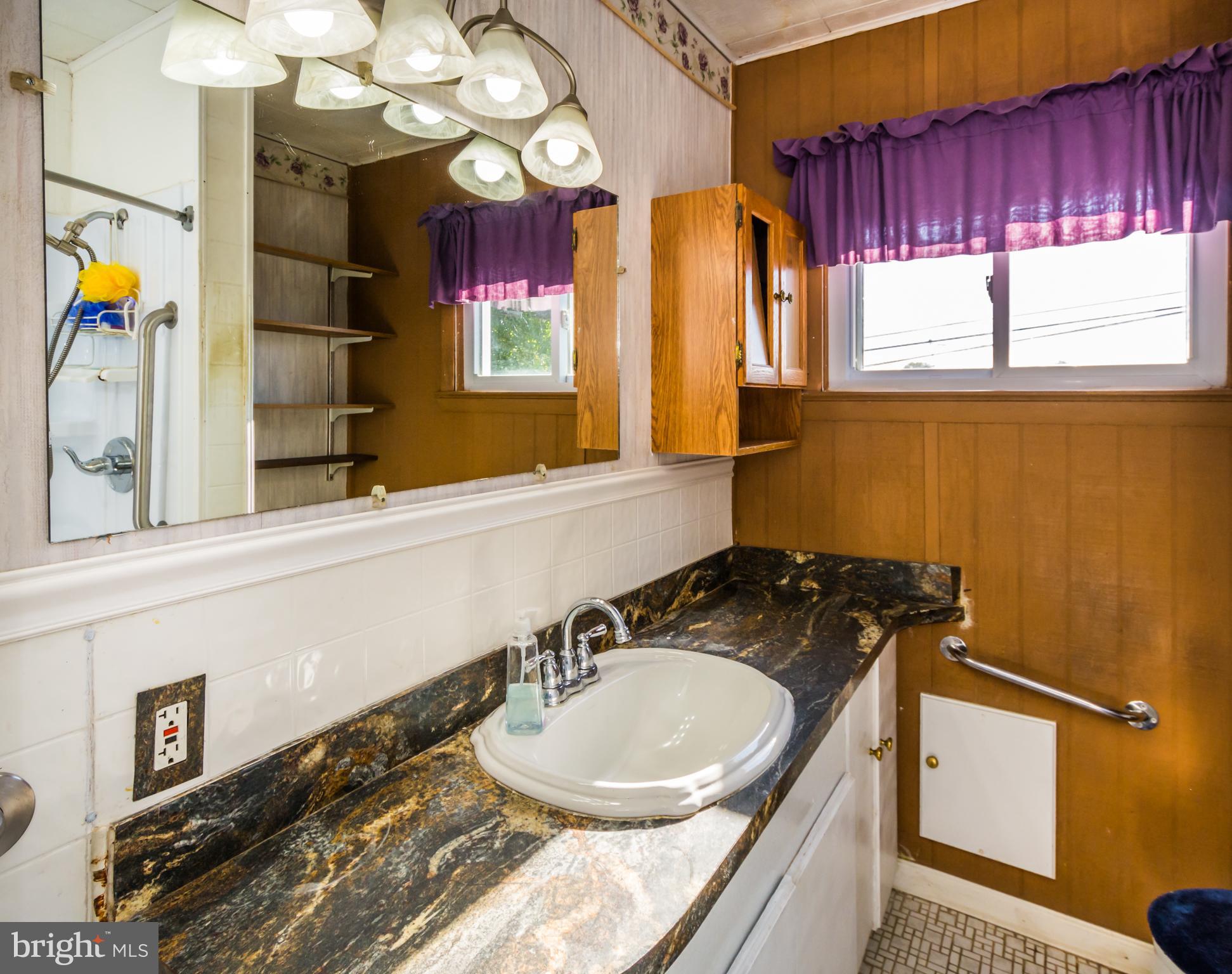 15 Compass Road Middle River, MD 21220 - Photo 23 of 40 Hall Bath