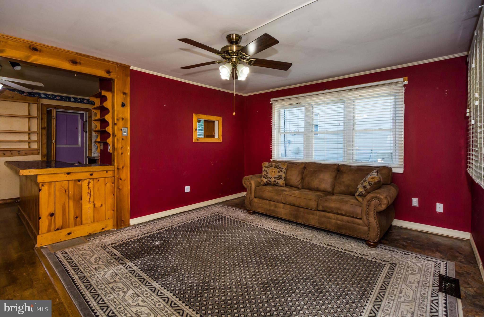 15 Compass Road Middle River, MD 21220 - Photo 3 of 40 Living Room