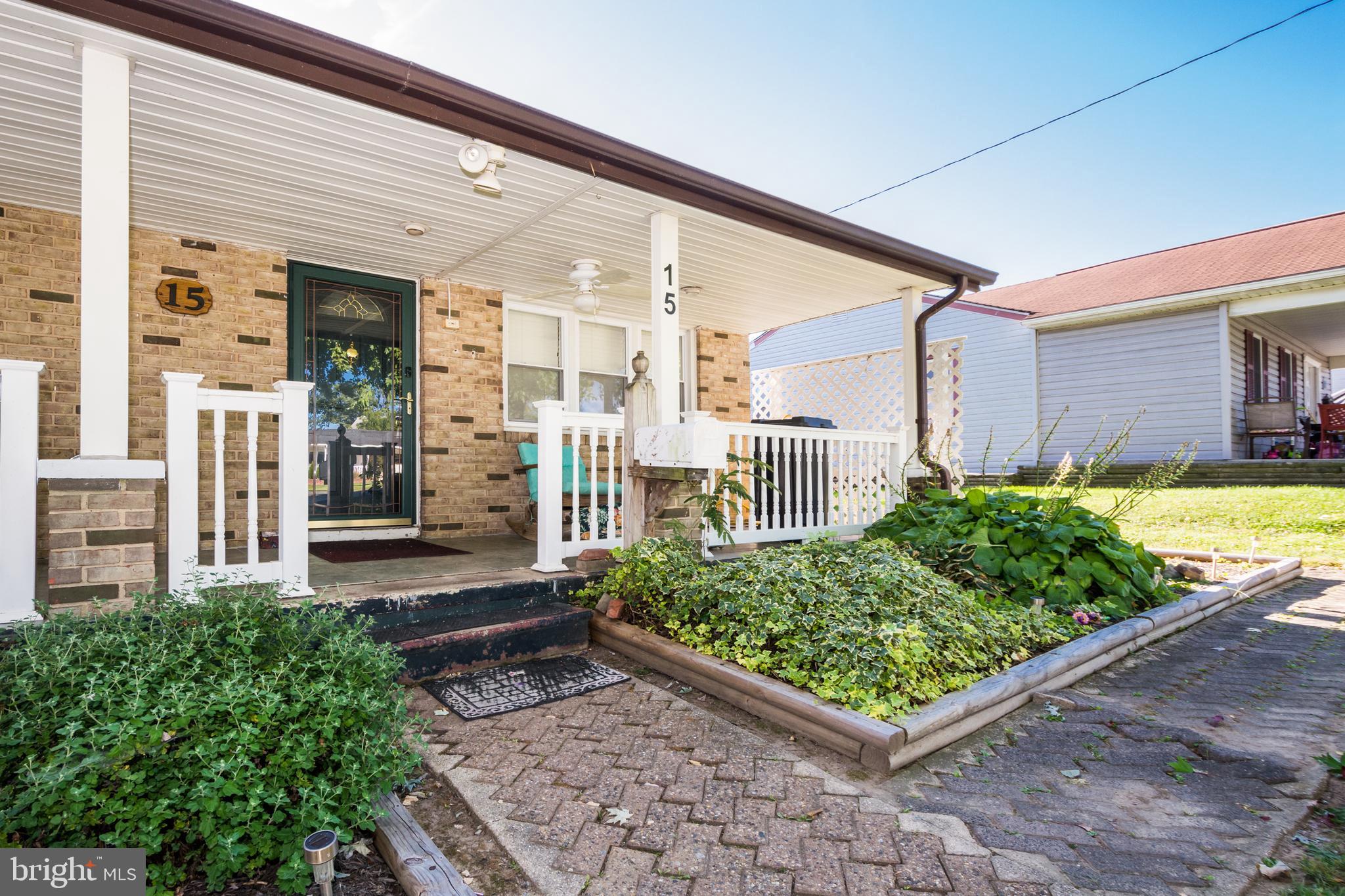 15 Compass Road Middle River, MD 21220 - Photo 35 of 40 Front Porch