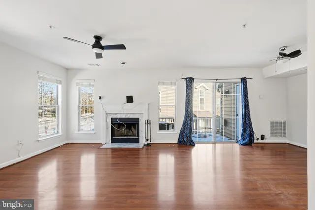 $330,000 | 13825 King Frederick Way, Unit 707, Upper Marlboro, MD 20772