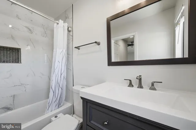 $330,000 | 13825 King Frederick Way, Unit 707, Upper Marlboro, MD 20772