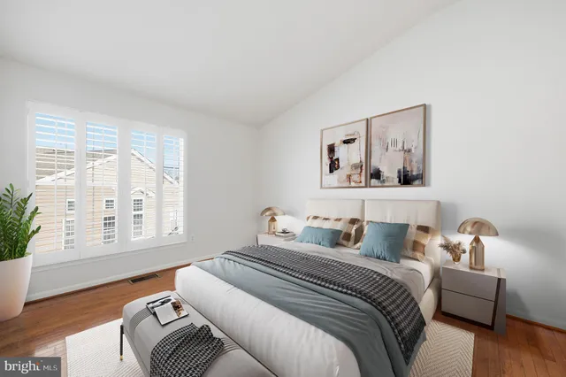 $330,000 | 13825 King Frederick Way, Unit 707, Upper Marlboro, MD 20772