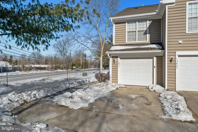 $330,000 | 13825 King Frederick Way, Unit 707, Upper Marlboro, MD 20772