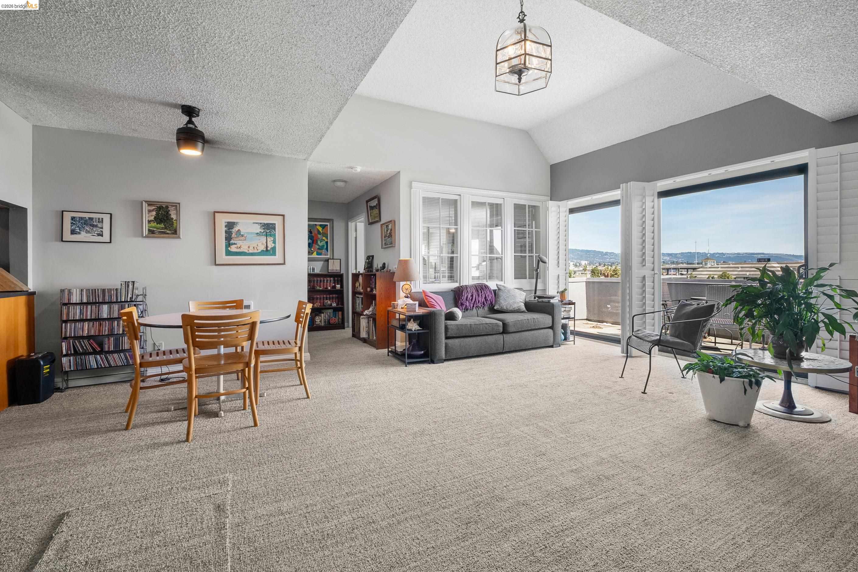 1 Embarcadero, Unit 353 Oakland, CA 94607 - Photo 2 of 55