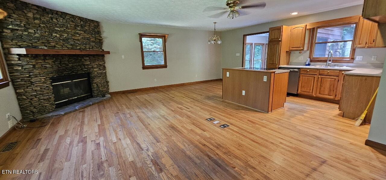 360 Front Street Luttrell, TN 37779 - Photo 5 of 53 Family into kitchen