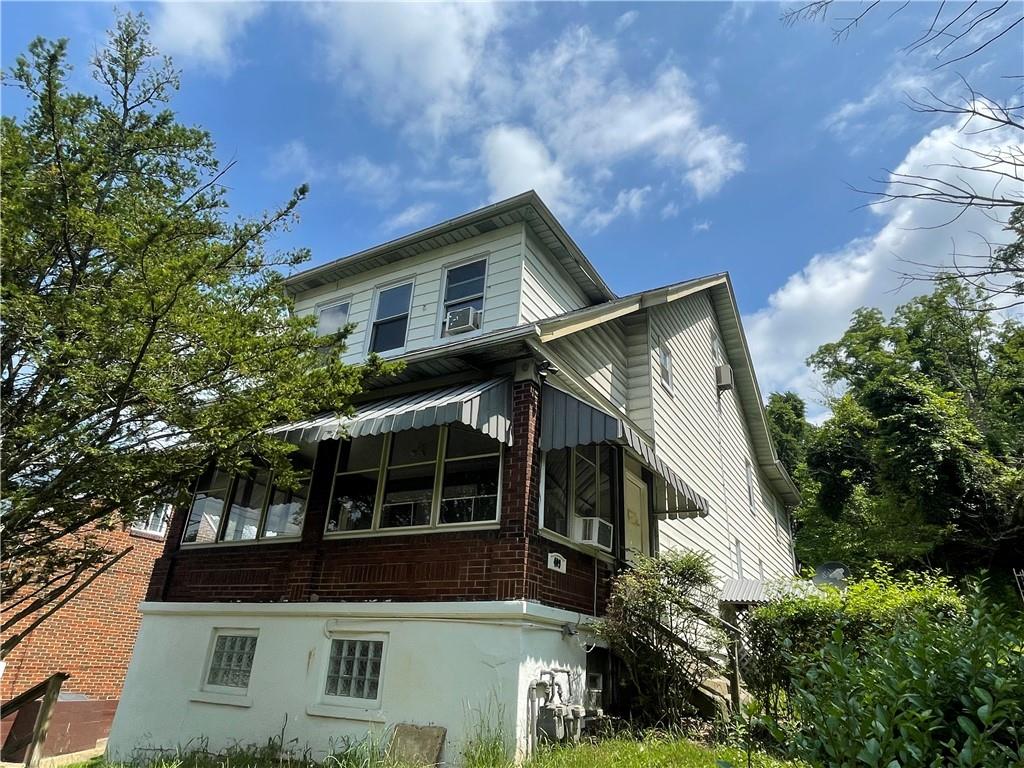 409 Johnston Road Pittsburgh, PA 15235 - Photo 1 of 19 Gallery Image 1