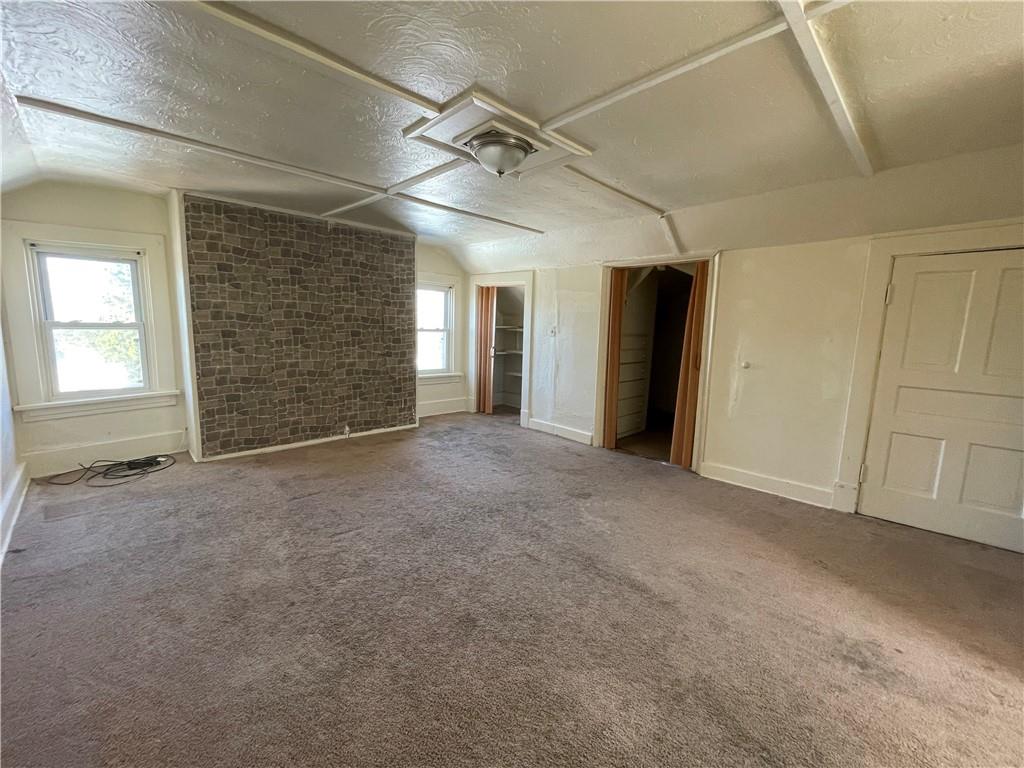 409 Johnston Road Pittsburgh, PA 15235 - Photo 13 of 19 Gallery Image 13