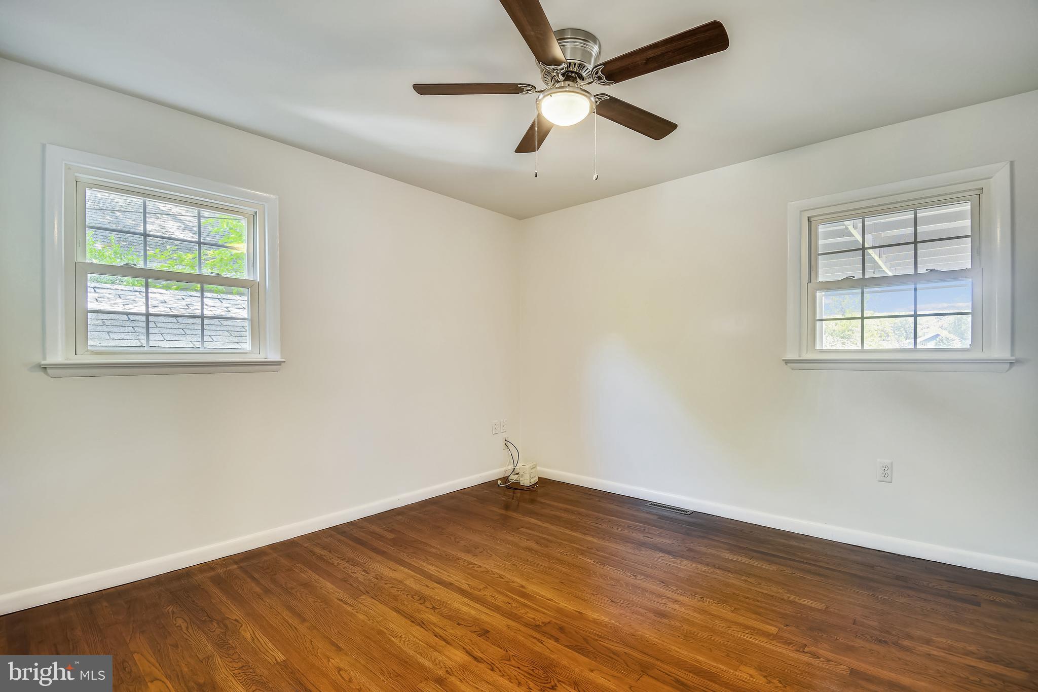 1031 Turkey Point Road Edgewater, MD 21037 - Photo 33 of 69 Main level bedroom #1