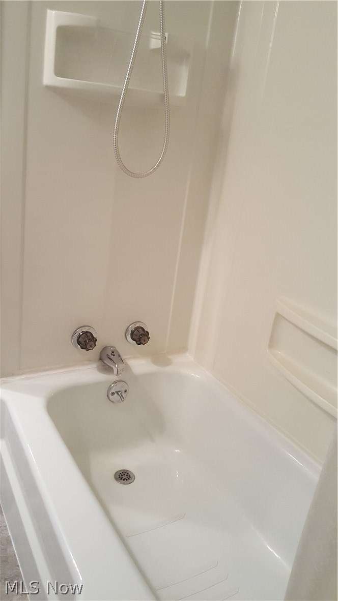 693 Darrow Road Akron, OH 44305 - Photo 20 of 35 No tub would be complete without a shower!
