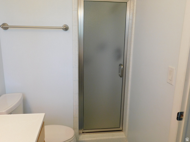 2148 Carolyn Way Bountiful, UT 84010 - Photo 21 of 40 Shower enclosure with frosted glass door and brushed nickel handle