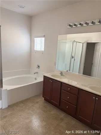 $1,875 | 5724 Port Douglas Court, Las Vegas, NV 89113