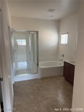$1,875 | 5724 Port Douglas Court, Las Vegas, NV 89113