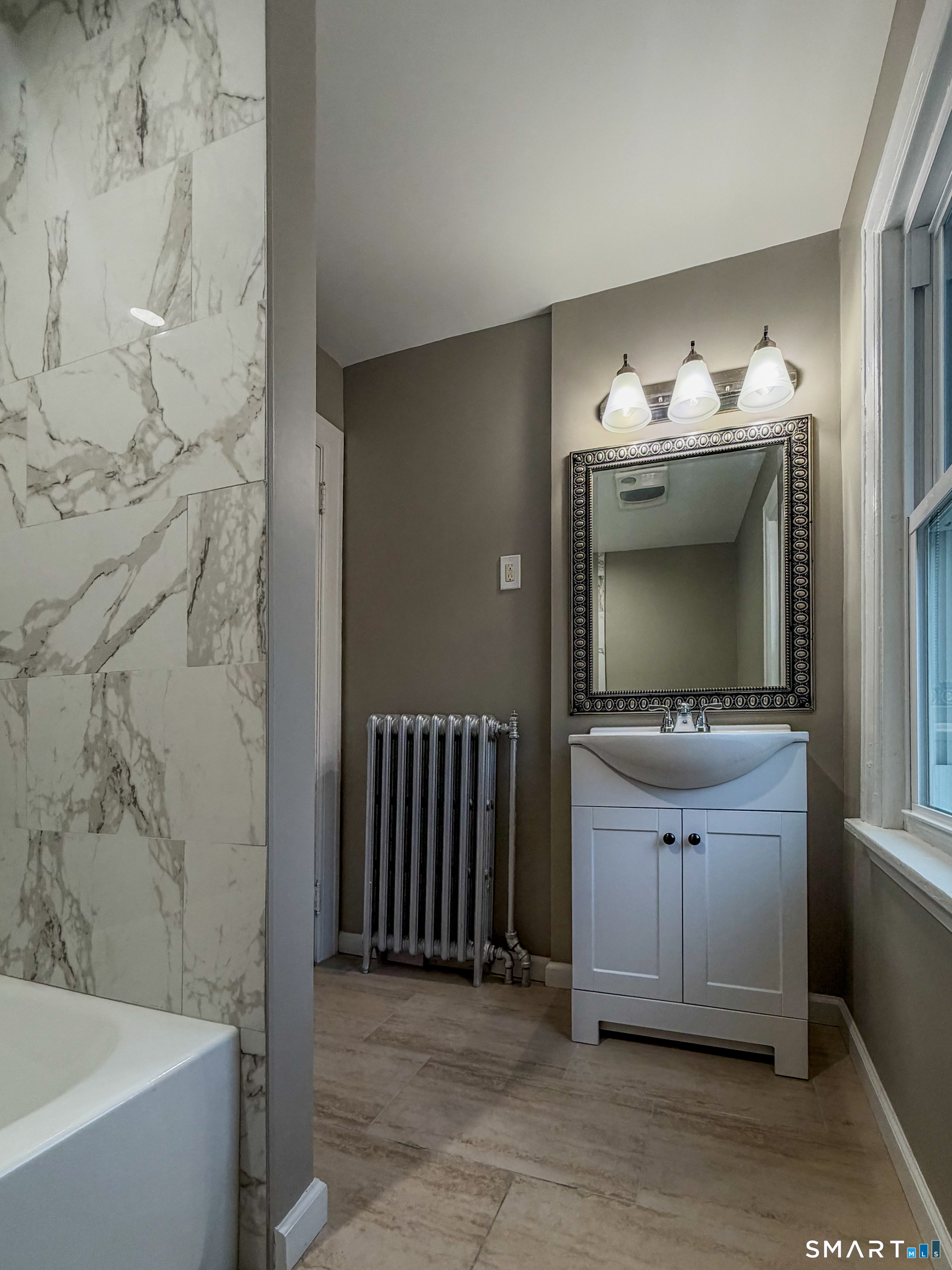 216 Cornwall Street Hartford, CT 06112 - Photo 25 of 38