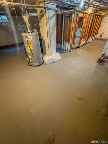 $320,000 | 216 Cornwall Street, Hartford, CT 06112