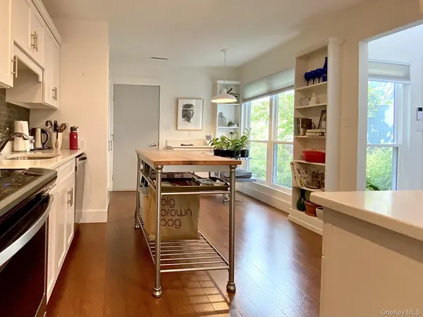$3,500 | 21 North Loop, Rhinebeck, NY 12572