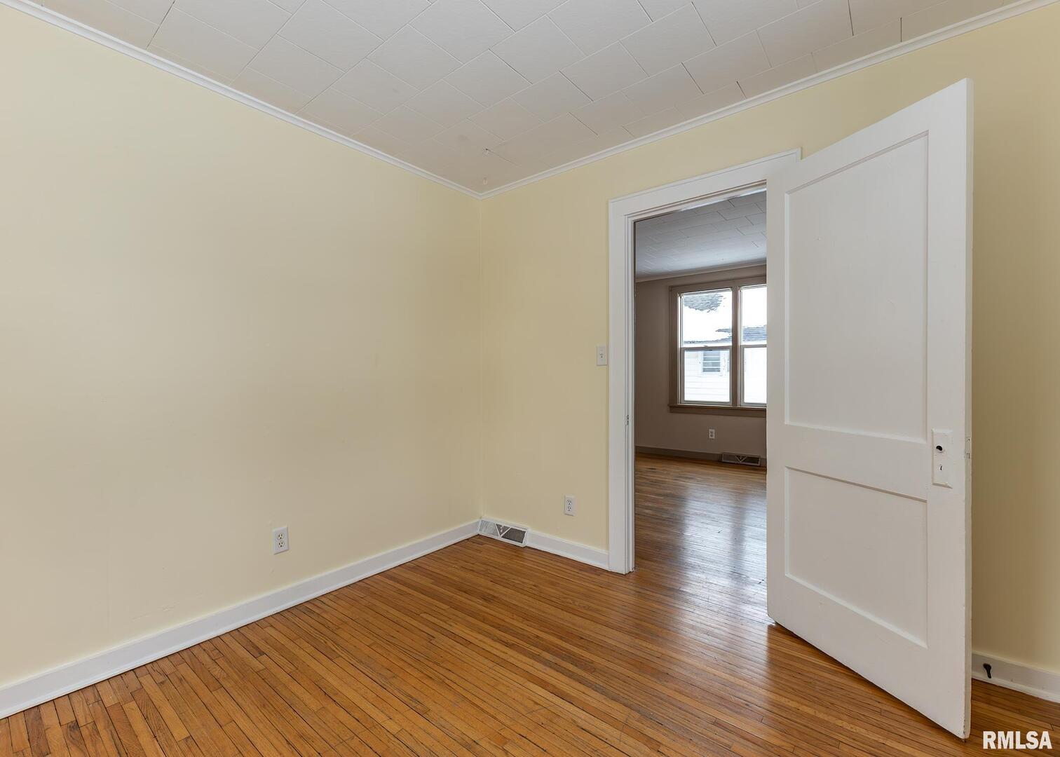 436 Hollis Street Kewanee, IL 61443 - Photo 6 of 27