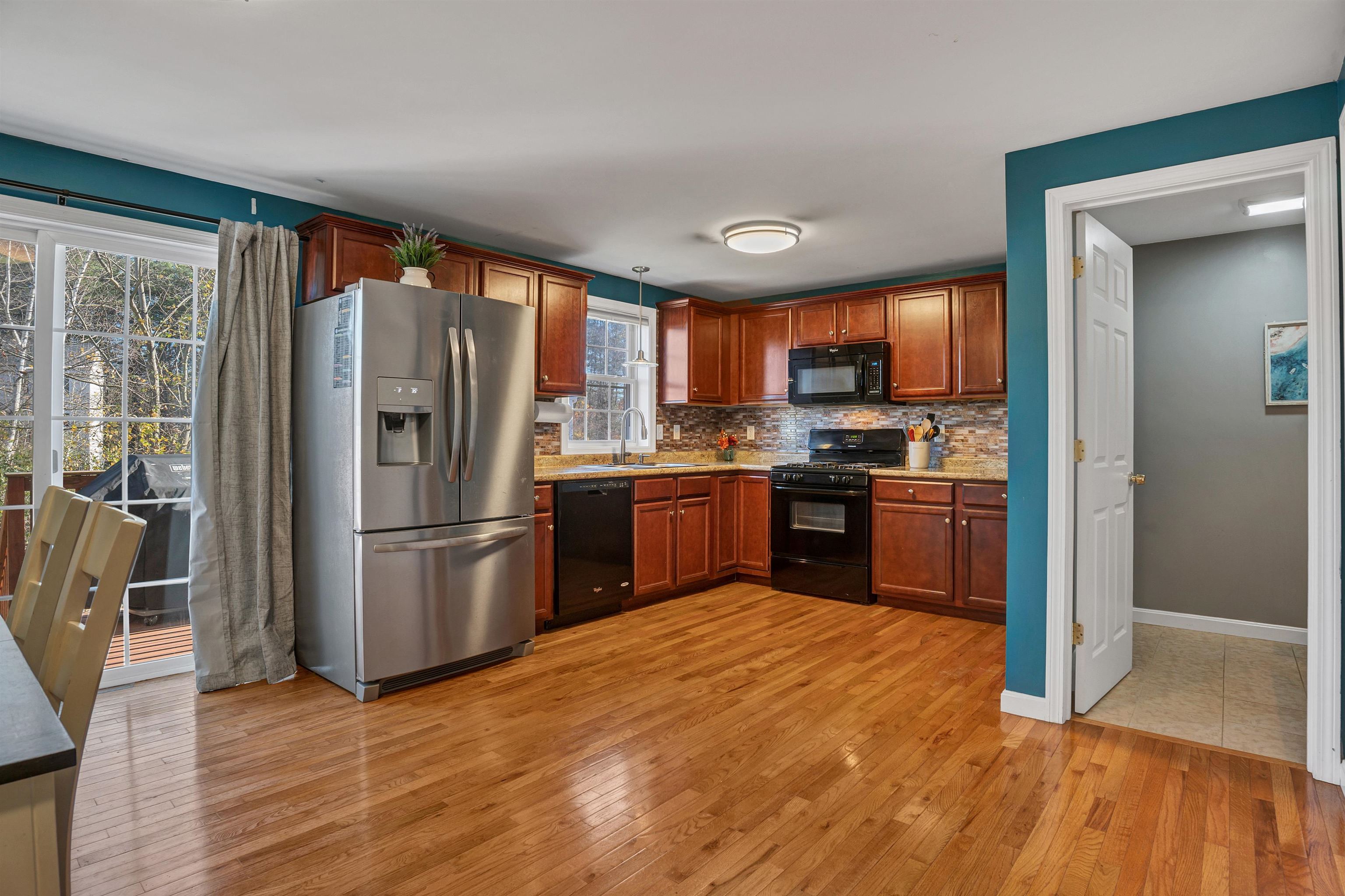 138 Exeter Road, Unit 14 Epping, NH 03042 - Photo 3 of 39