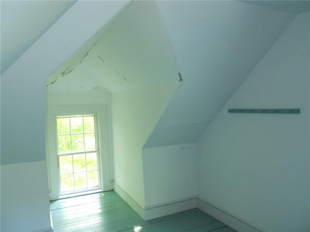 370 Pendleton Point Road Islesboro, ME 04848 - Photo 19 of 29 Third floor bedroom