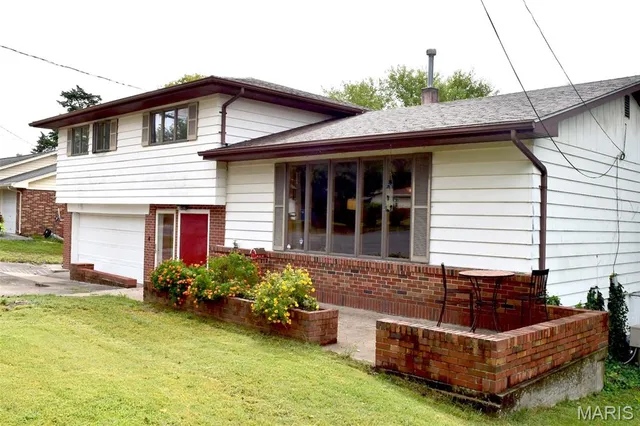 $259,000 | 24 Alta Street, Glen Carbon, IL 62034