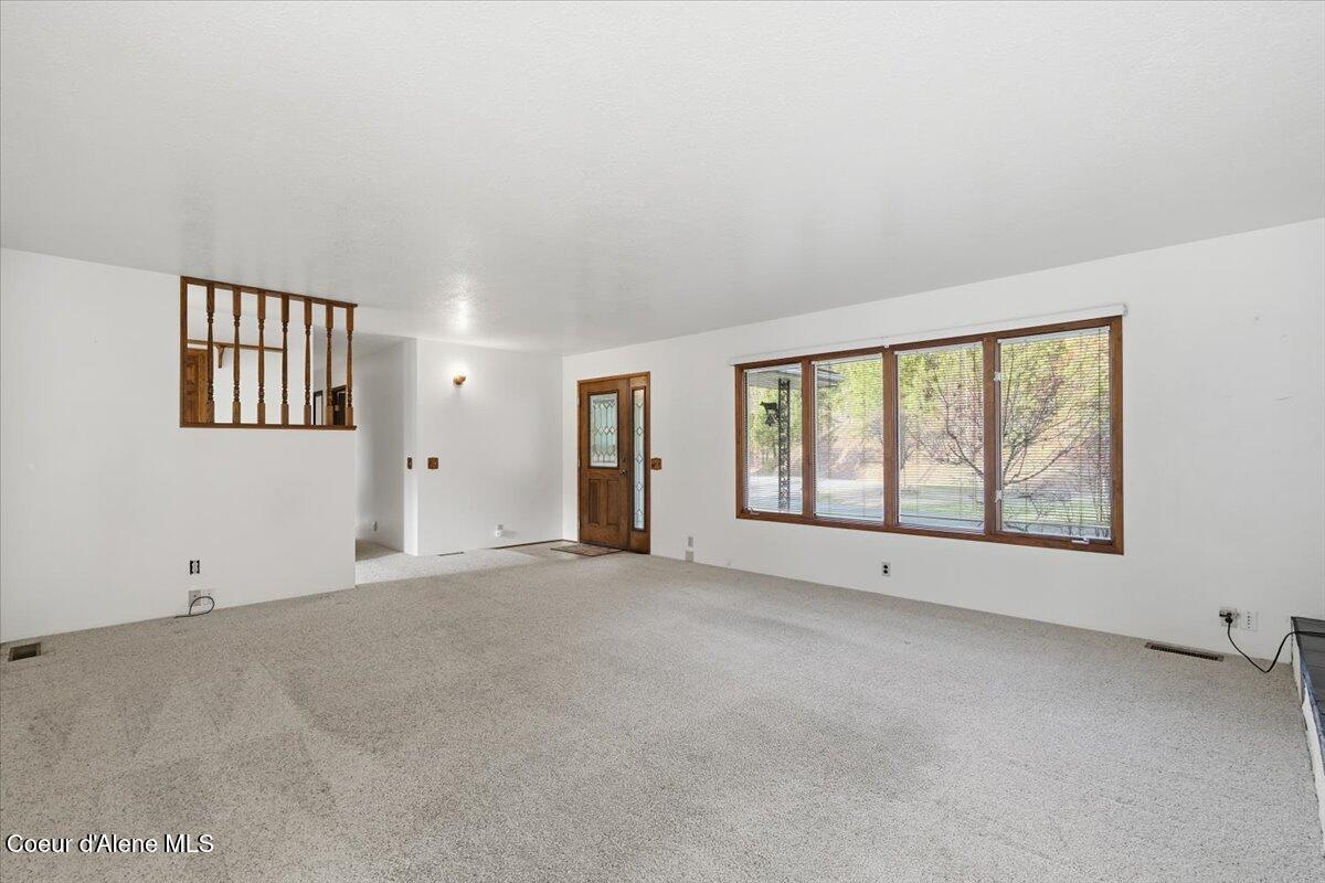 2035 St Joe River Road St. Maries, ID 83861 - Photo 10 of 49 Spacious Family Rm