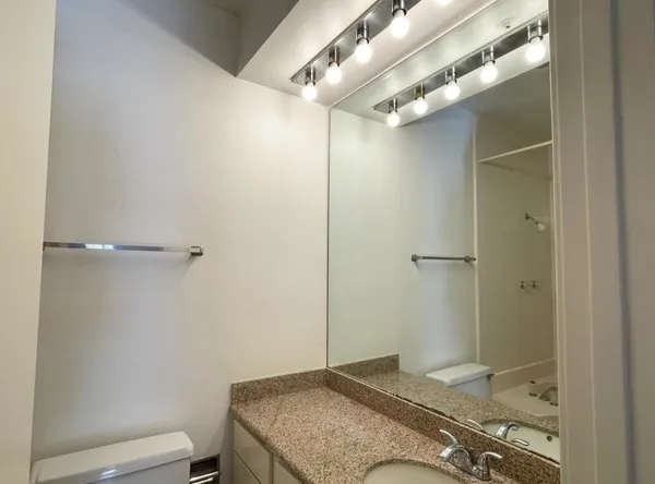 $1,400 | 2209 South Braeswood Boulevard, Unit 32F, Houston, TX 77030