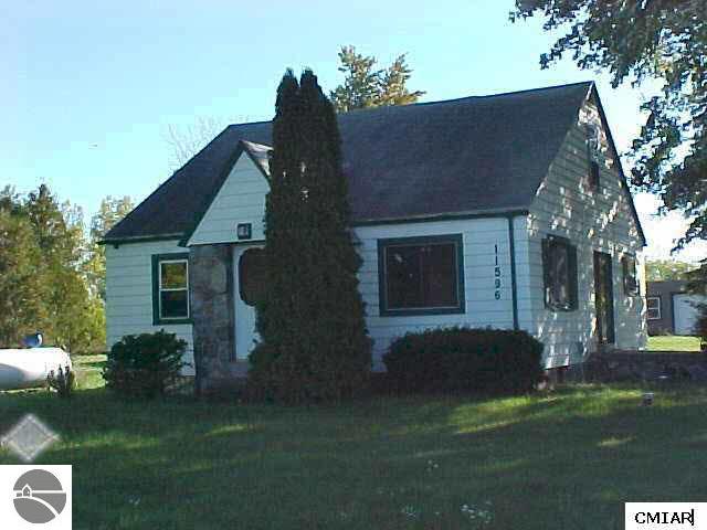 11596 North Summerton Road Clare, MI 48617 - Photo 1 of 7 1768524.JPG