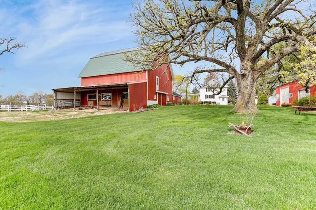 $1,275,000 | 4595 Mahoney Road, McFarland, WI 53558