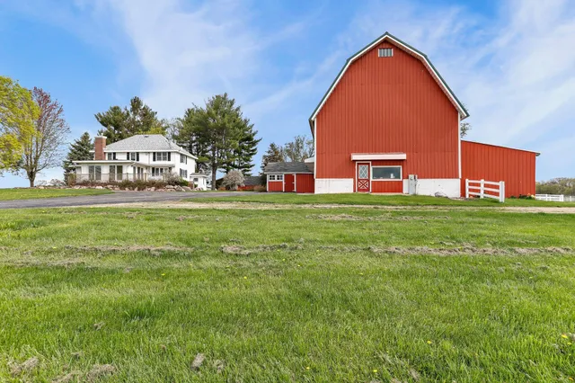 $1,275,000 | 4595 Mahoney Road, McFarland, WI 53558