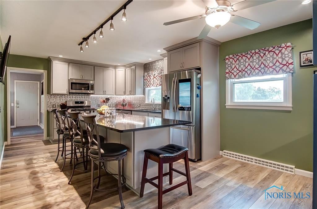 825 Hawthorne Road Findlay, OH 45840 - Photo 6 of 25 Gallery Image 6