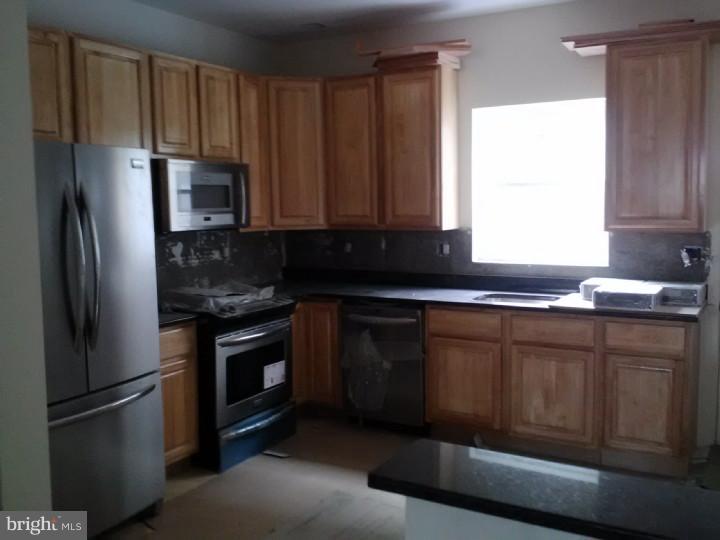 1900 Reed Street Philadelphia, PA 19146 - Photo 1 of 8 Kitchen
