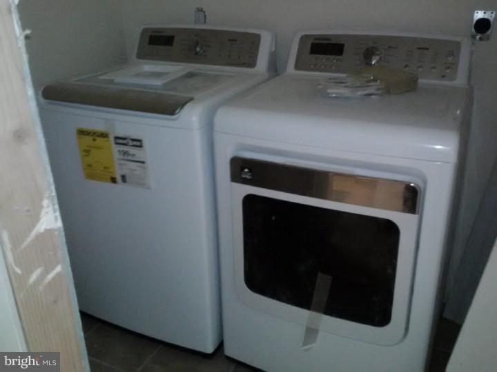 1900 Reed Street Philadelphia, PA 19146 - Photo 4 of 8 Laundry Room