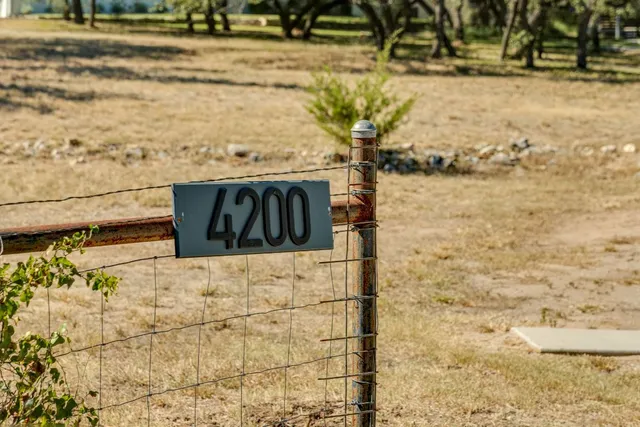 $2,199,000 | 4200 Deer Trail, Spicewood, TX 78669