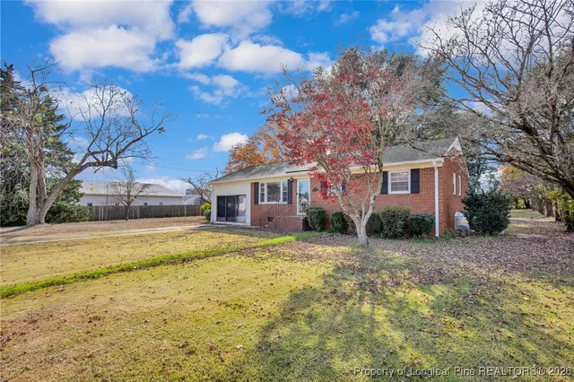 $185,000 | 125 West Palmer Street, Raeford, NC 28376