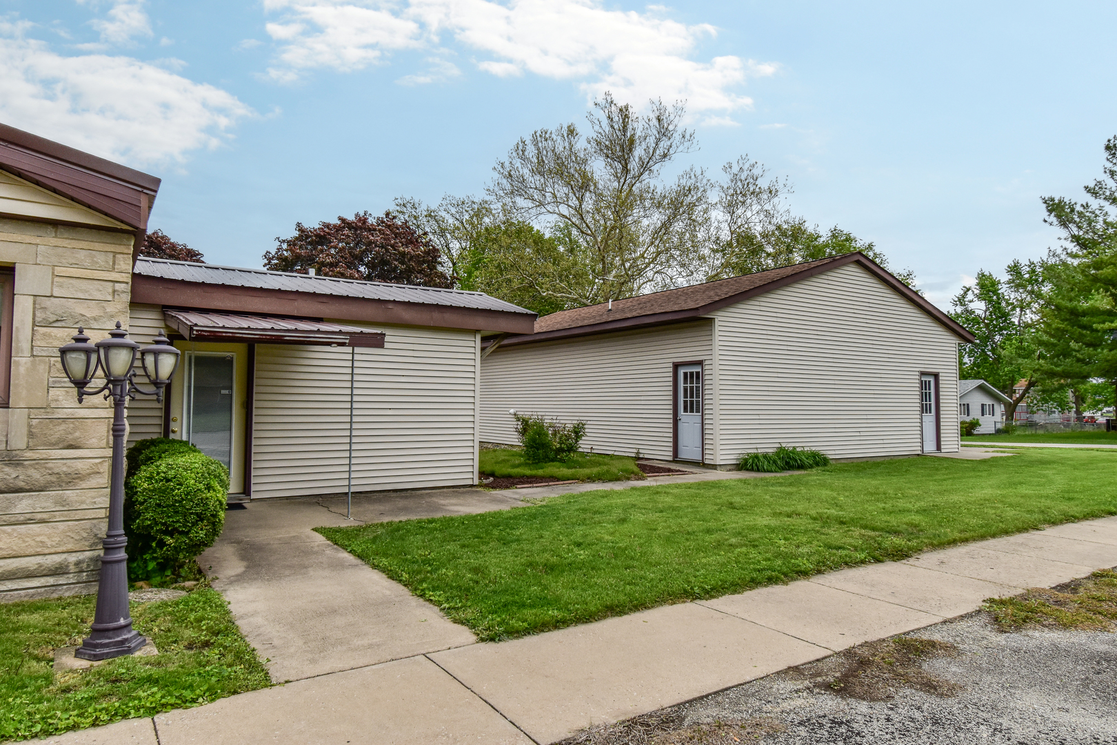 103 South 4th Street Chatsworth, IL 60921 - Photo 6 of 70