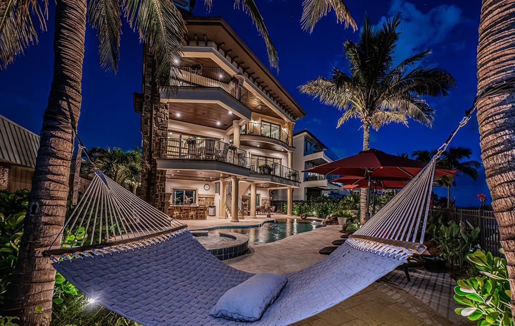 17824 Lee Avenue Redington Shores, FL 33708 - Photo 4 of 98