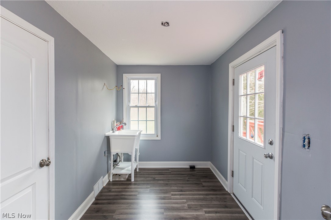 7220 South Ridge Road Madison, OH 44057 - Photo 13 of 35 Gallery Image 13