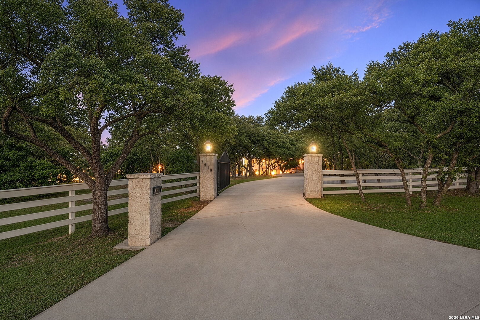7419 Secretariat Lane Fair Oaks Ranch, TX 78015 - Photo 4 of 75