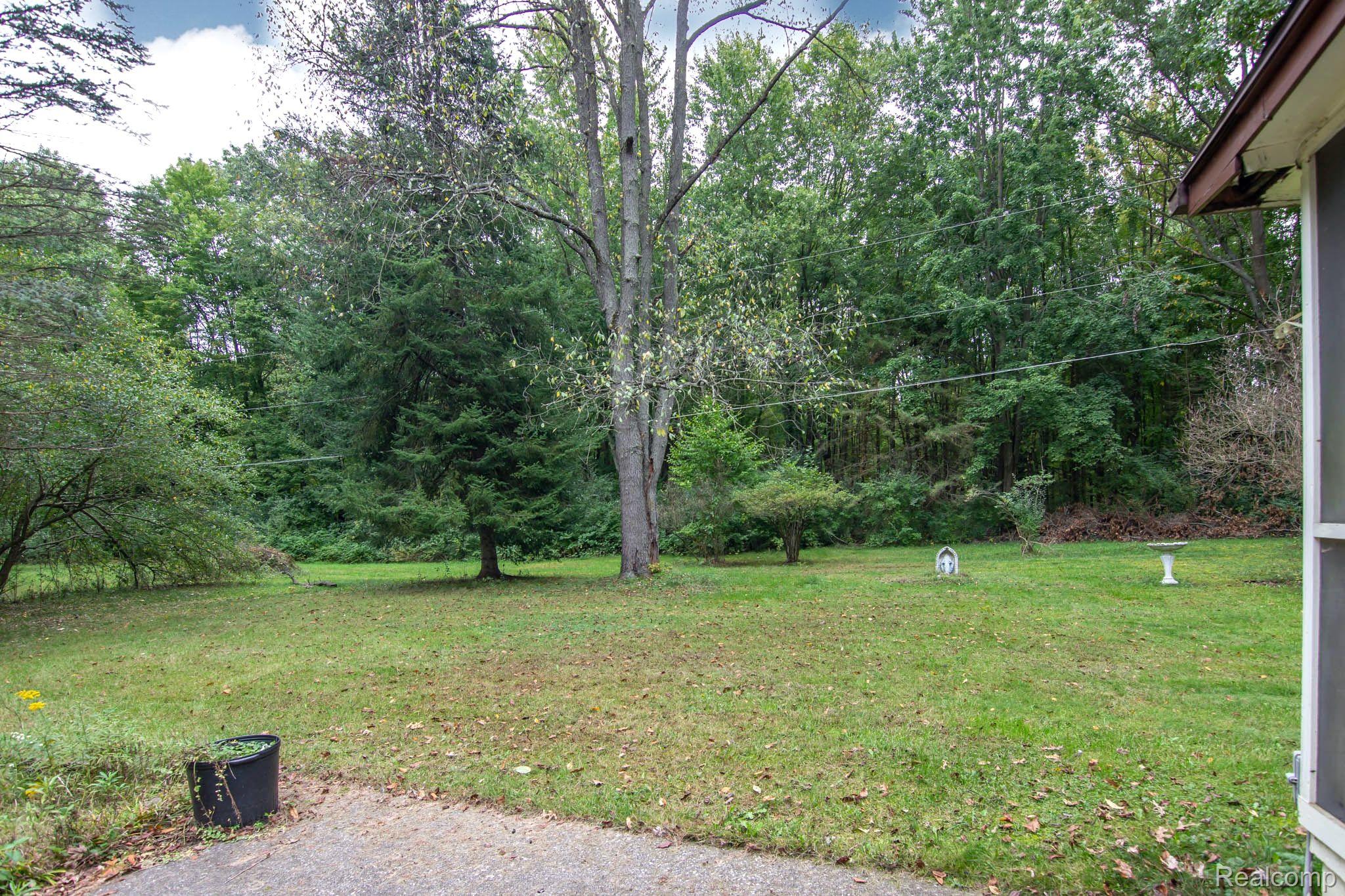 7534 Golf Club Road Howell, MI 48843 - Photo 23 of 25 Gallery Image 23