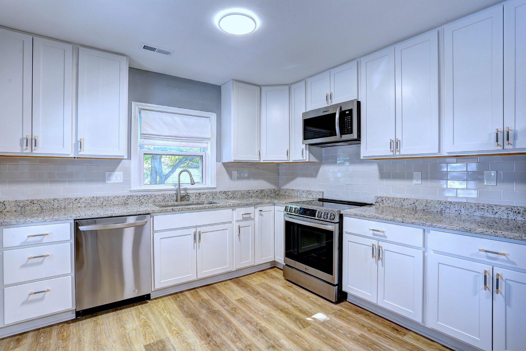 8231 Fort Smallwood Road Baltimore, MD 21226 - Photo 11 of 48 Gallery Image 11