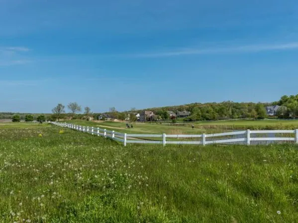 $200,000 | 6181 Legacy Circle, Yorkville, IL 60560