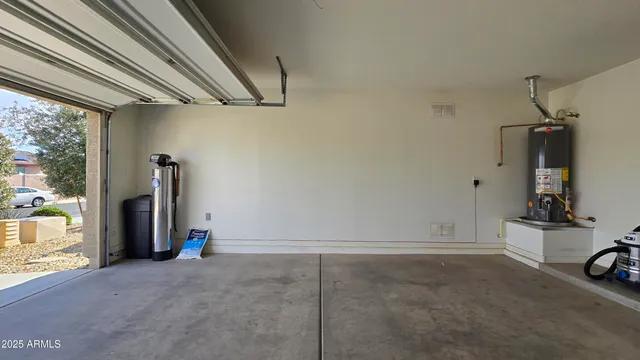 $1,950 | 1006 South 202nd Lane, Buckeye, AZ 85326