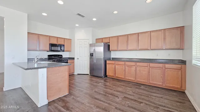 $1,950 | 1006 South 202nd Lane, Buckeye, AZ 85326