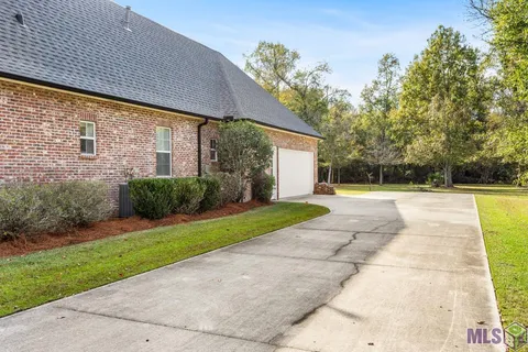 $580,000 | 7525 Lillie Valley Drive, Gonzales, LA 70737